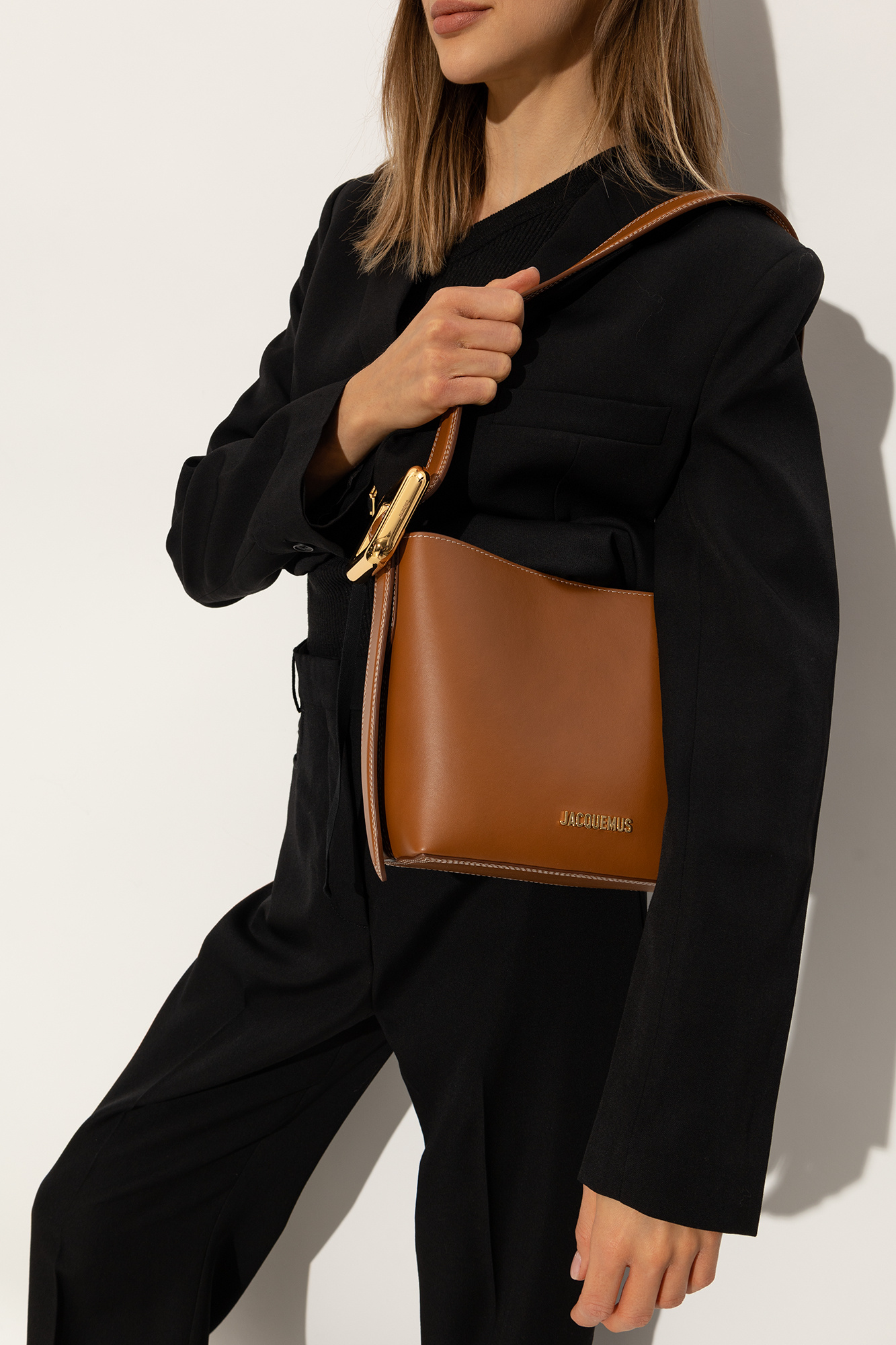 Brown 'La Petit Regalo' shoulder bag Jacquemus